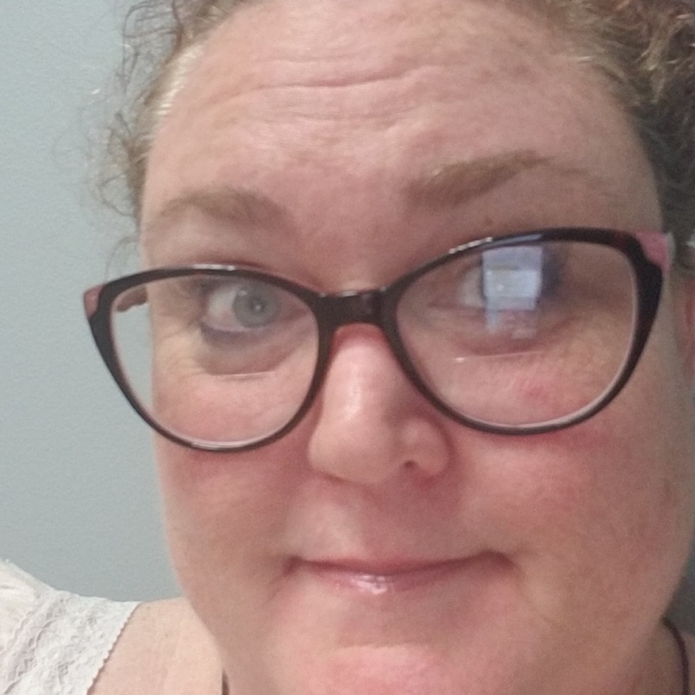 Meet your Posher, Angie